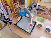 Pečeme ve školce - od zrníčka po rohlík